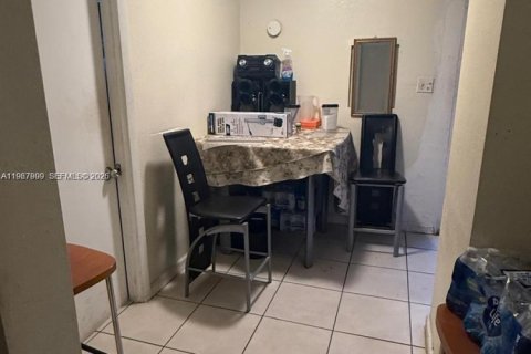 Купить виллу или дом в Майами, Флорида 3 спальни, 237.83м2, № 2029185 - фото 11