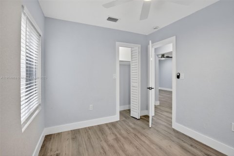 House in Fort Lauderdale, Florida 3 bedrooms, 112.32 sq.m. № 1971171 - photo 29