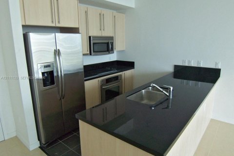 Купить кондоминиум в Майами, Флорида 1 спальня, 64.38м2, № 2427686 - фото 3