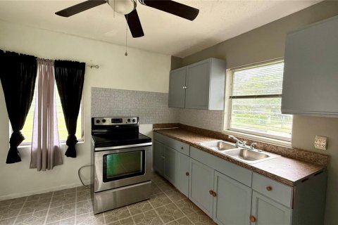Villa ou maison à louer à Auburndale, Floride: 1 chambre, 53.51 m2 № 2284323 - photo 4
