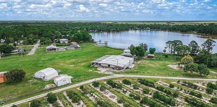 Villa ou maison à Lake Placid, Floride 2 chambres, 222.97 m2 № 2204342