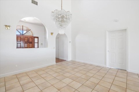 House in Vero Beach, Florida 4 bedrooms, 289.02 sq.m. № 2083099 - photo 13