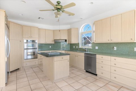 House in Vero Beach, Florida 4 bedrooms, 289.02 sq.m. № 2083099 - photo 22