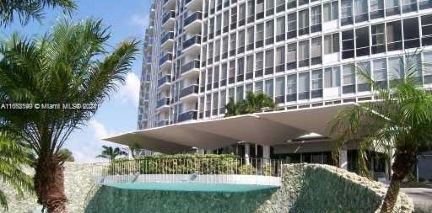 Condo in Miami Beach, Florida, 1 bedroom  № 1372608