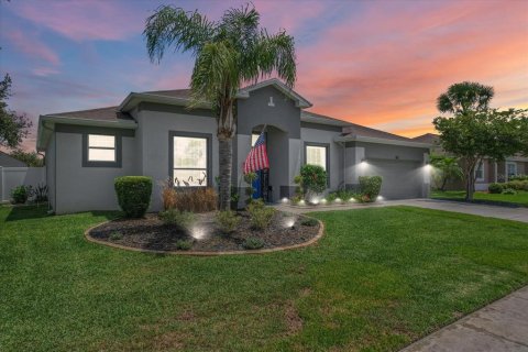House in Spring Hill, Florida 3 bedrooms, 187.85 sq.m. № 1769008 - photo 3