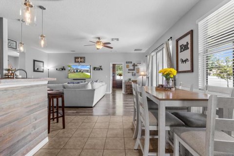House in Spring Hill, Florida 3 bedrooms, 187.85 sq.m. № 1769008 - photo 6