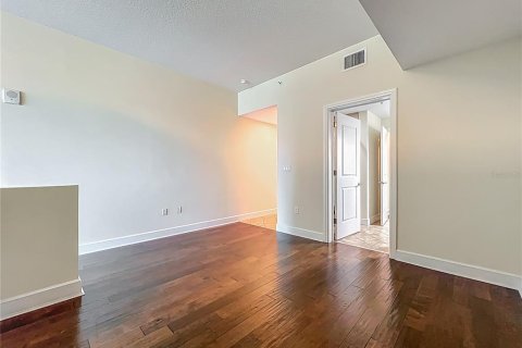 Condo in Orlando, Florida, 1 bedroom  № 1815498 - photo 28