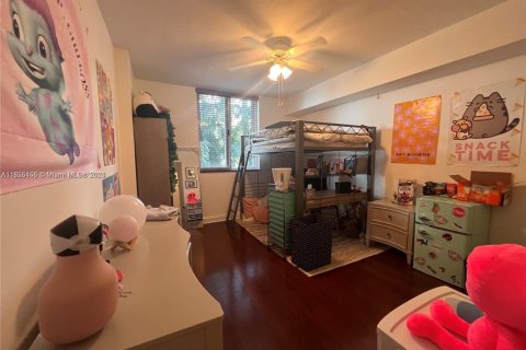Condo in Plantation, Florida, 2 bedrooms  № 1887299 - photo 12