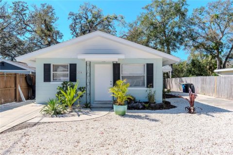 Commercial property in Clearwater, Florida 2 bedrooms, 118.54 sq.m. № 1760031 - photo 11