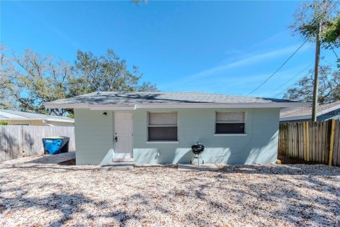 Commercial property in Clearwater, Florida 2 bedrooms, 118.54 sq.m. № 1760031 - photo 12