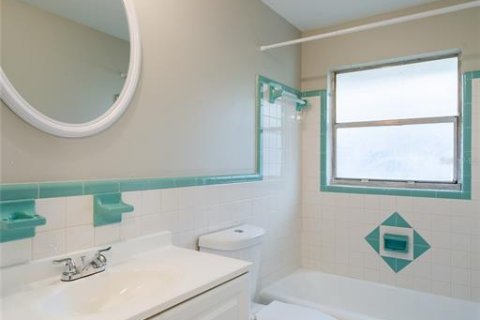 Commercial property in Clearwater, Florida 2 bedrooms, 118.54 sq.m. № 1760031 - photo 27