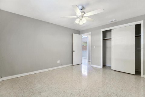 Commercial property in Clearwater, Florida 2 bedrooms, 118.54 sq.m. № 1760031 - photo 18
