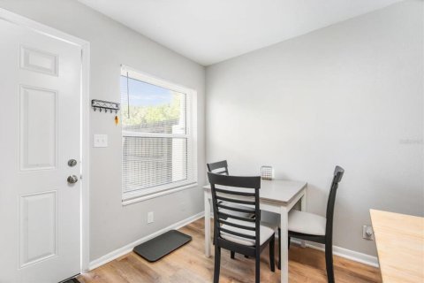 Touwnhouse à vendre à Tampa, Floride: 3 chambres, 108.14 m2 № 1851323 - photo 11
