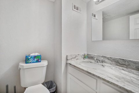 Touwnhouse à vendre à Tampa, Floride: 3 chambres, 108.14 m2 № 1851323 - photo 2