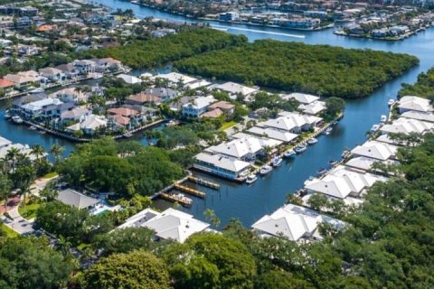 Adosado en venta en Boca Raton, Florida, 3 dormitorios, 240.34 m2 № 1128918 - foto 1