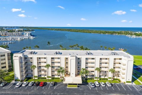 Copropriété à louer à Jupiter, Floride: 2 chambres, 109.81 m2 № 2176045 - photo 3
