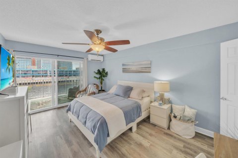 Condo in Deerfield Beach, Florida, 1 bedroom  № 2377236 - photo 10
