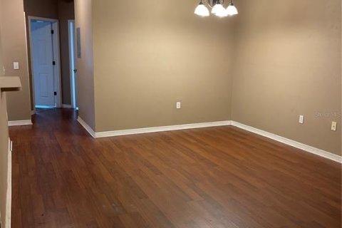 Condo in Riverview, Florida, 3 bedrooms  № 1915995 - photo 8