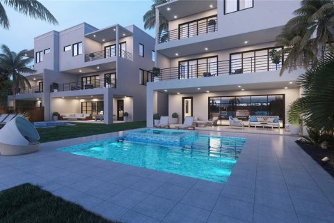 Townhouse in Treasure Island, Florida 4 bedrooms, 337.98 sq.m. № 1805731 - photo 3