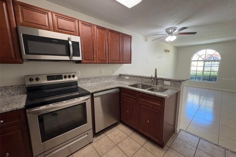 Villa ou maison à louer à Poinciana, Floride: 2 chambres, 72.84 m2 № 2406288 - photo 14