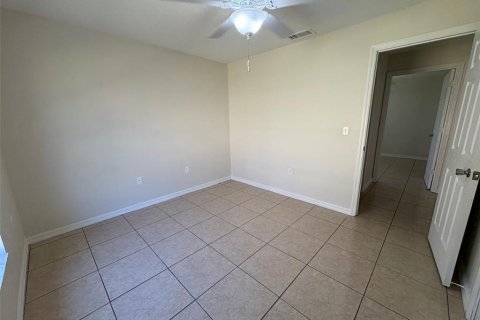 Villa ou maison à louer à Poinciana, Floride: 2 chambres, 72.84 m2 № 2406288 - photo 17