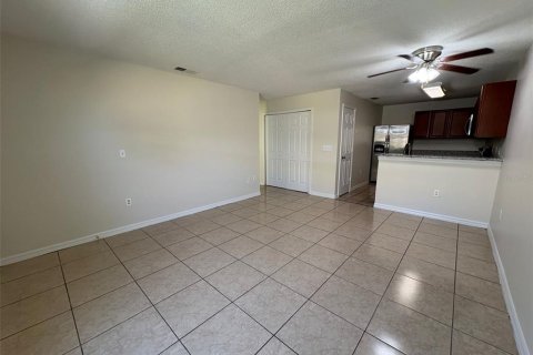 Villa ou maison à louer à Poinciana, Floride: 2 chambres, 72.84 m2 № 2406288 - photo 13