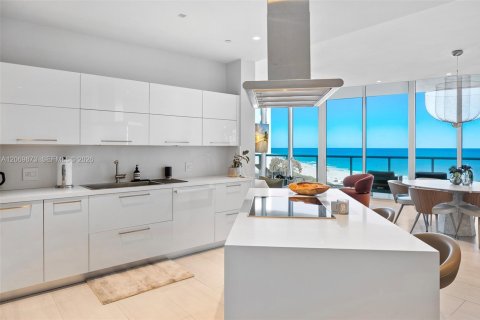 Condominio en venta en Miami Beach, Florida, 2 dormitorios, 148.18 m2 № 2295813 - foto 8