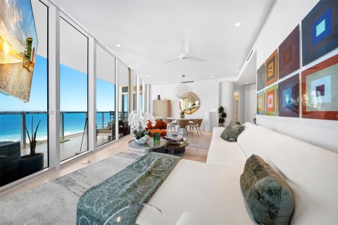Condominio en venta en Miami Beach, Florida, 2 dormitorios, 148.18 m2 № 2295813 - foto 16