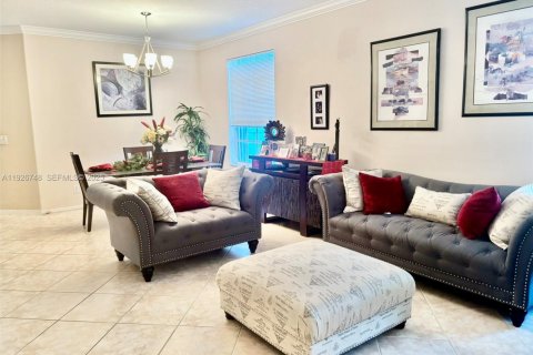 Villa ou maison à vendre à Coral Springs, Floride: 4 chambres, 230.77 m2 № 1988049 - photo 7