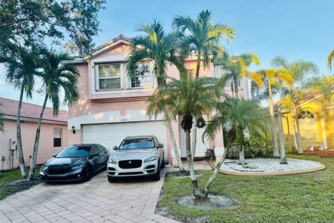 Villa ou maison à vendre à Coral Springs, Floride: 4 chambres, 230.77 m2 № 1988049 - photo 1