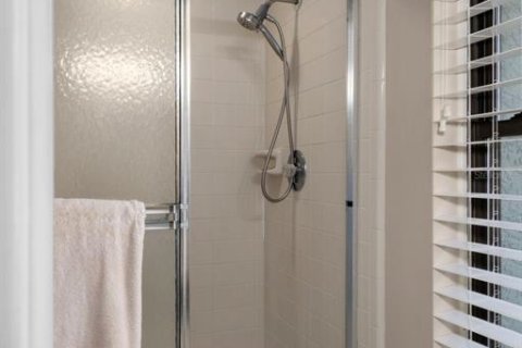 House in Holiday, Florida 3 bedrooms, 154.4 sq.m. № 1911834 - photo 28