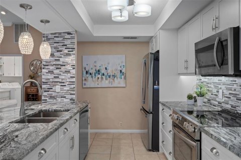 House in Holiday, Florida 3 bedrooms, 154.4 sq.m. № 1911834 - photo 18