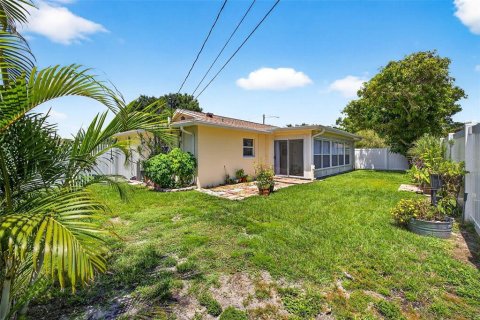 Casa en venta en Saint Petersburg, Florida, 3 dormitorios, 149.57 m2 № 1858116 - foto 22