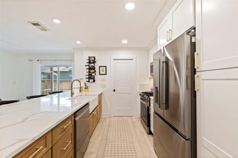 Villa ou maison à vendre à Saint Petersburg, Floride: 3 chambres, 161.74 m2 № 2302346 - photo 7