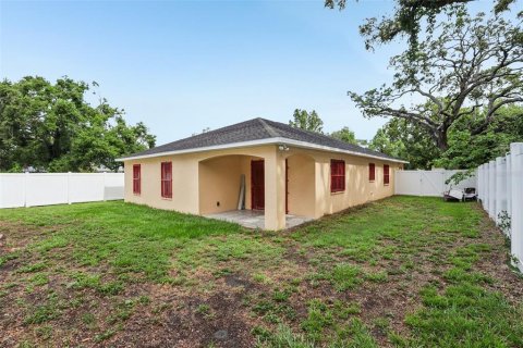 House in Tampa, Florida 4 bedrooms, 156.82 sq.m. № 1780490 - photo 30