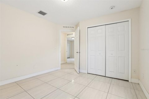 House in Tampa, Florida 4 bedrooms, 156.82 sq.m. № 1780490 - photo 28