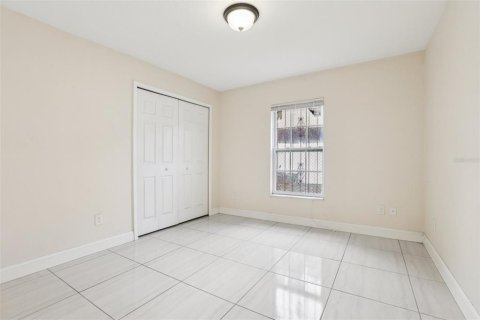 House in Tampa, Florida 4 bedrooms, 156.82 sq.m. № 1780490 - photo 24