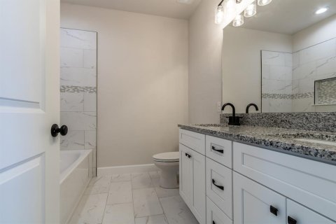 House in Alachua, Florida 4 bedrooms, 150.5 sq.m. № 1722644 - photo 18