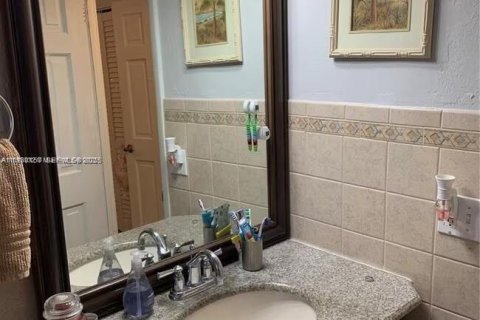 Apartment in Miami, Florida 2 bedrooms, 74.69 sq.m. № 1988933 - photo 5