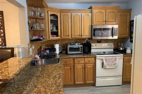 Apartment in Miami, Florida 2 bedrooms, 74.69 sq.m. № 1988933 - photo 10