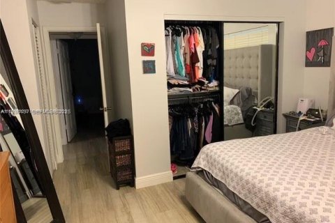 Apartment in Miami, Florida 2 bedrooms, 74.69 sq.m. № 1988933 - photo 8