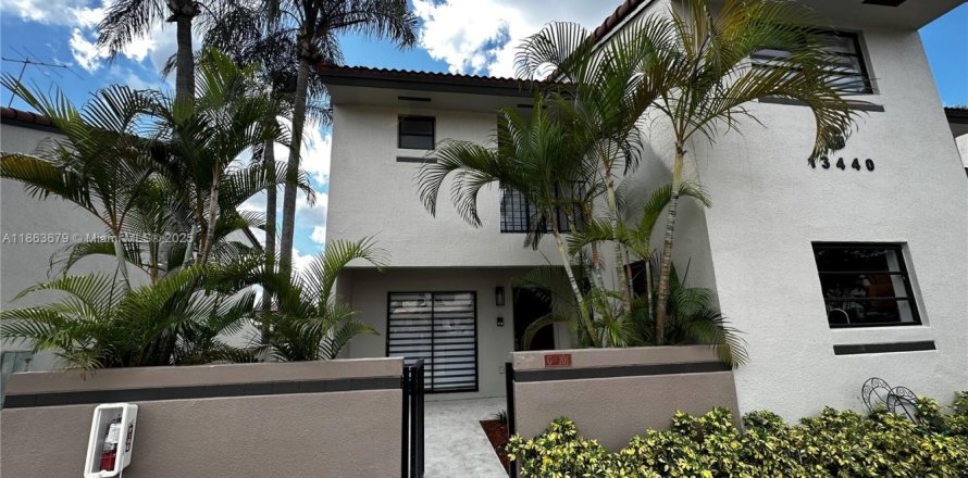 Condo à Miami, Floride, 2 chambres № 1891168