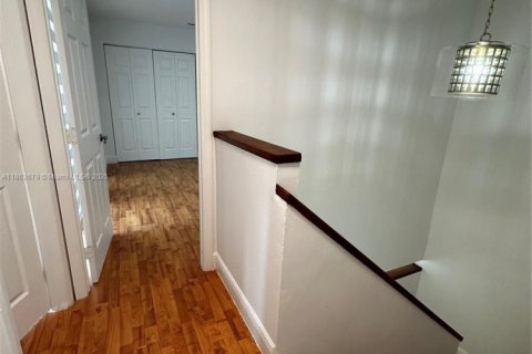 Снять в аренду кондоминиум в Майами, Флорида 2 спальни, 94.76м2, № 1891168 - фото 16