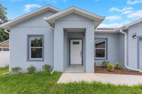 House in Tampa, Florida 3 bedrooms, 131.74 sq.m. № 1612777 - photo 8