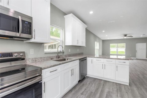 House in Tampa, Florida 3 bedrooms, 131.74 sq.m. № 1612777 - photo 23