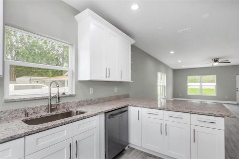 House in Tampa, Florida 3 bedrooms, 131.74 sq.m. № 1612777 - photo 25