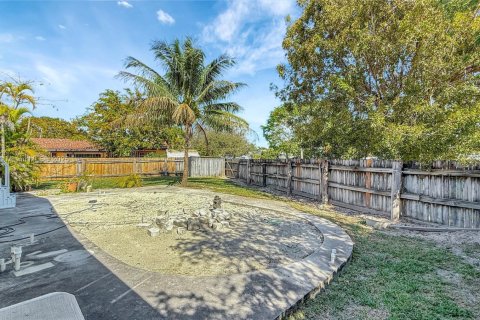Villa ou maison à vendre à Cutler Bay, Floride: 4 chambres, 249.16 m2 № 1730307 - photo 21