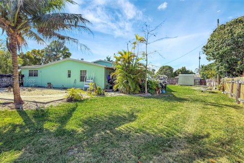 Villa ou maison à vendre à Cutler Bay, Floride: 4 chambres, 249.16 m2 № 1730307 - photo 20