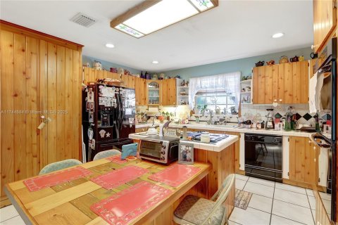 Villa ou maison à vendre à Cutler Bay, Floride: 4 chambres, 249.16 m2 № 1730307 - photo 7