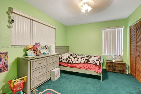 Villa ou maison à vendre à Cutler Bay, Floride: 4 chambres, 249.16 m2 № 1730307 - photo 13